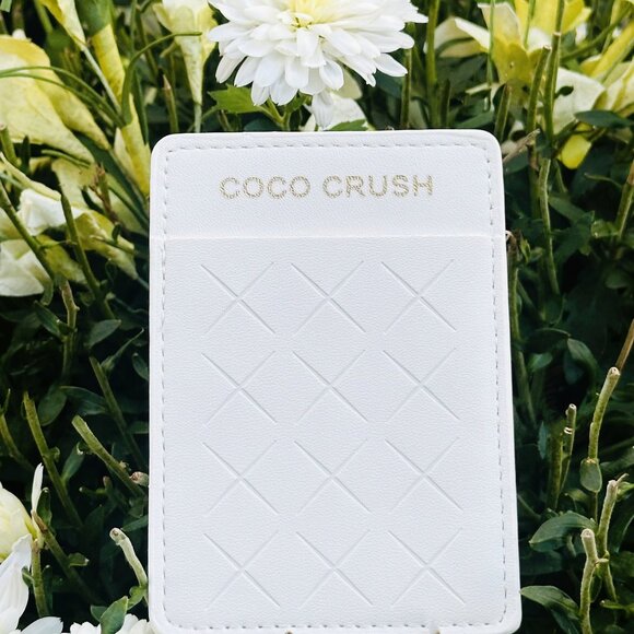 Chanel Coco Crush Novelty Card Case Logo Leather Look White Gold - Picture 2 of 8